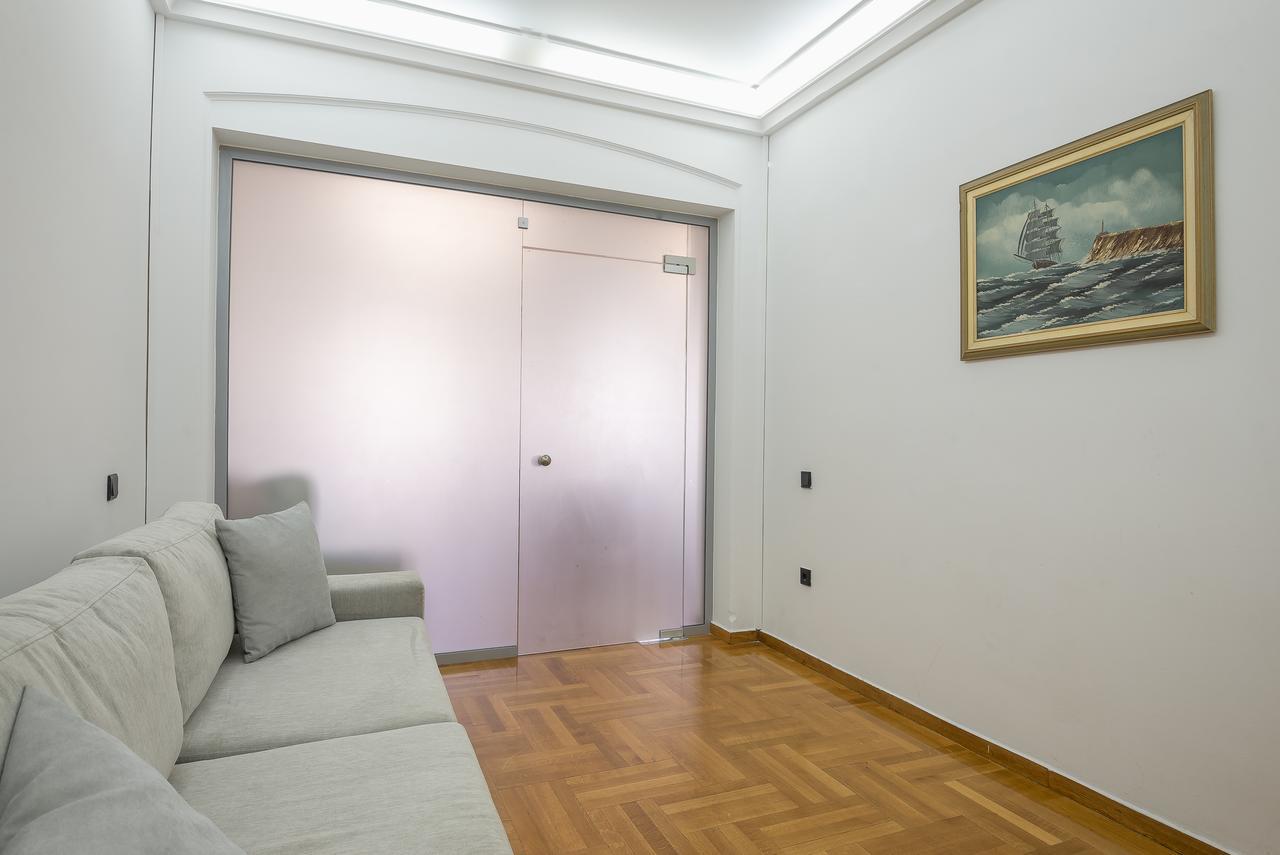 Victoria Grand Apartments Атина Екстериор снимка